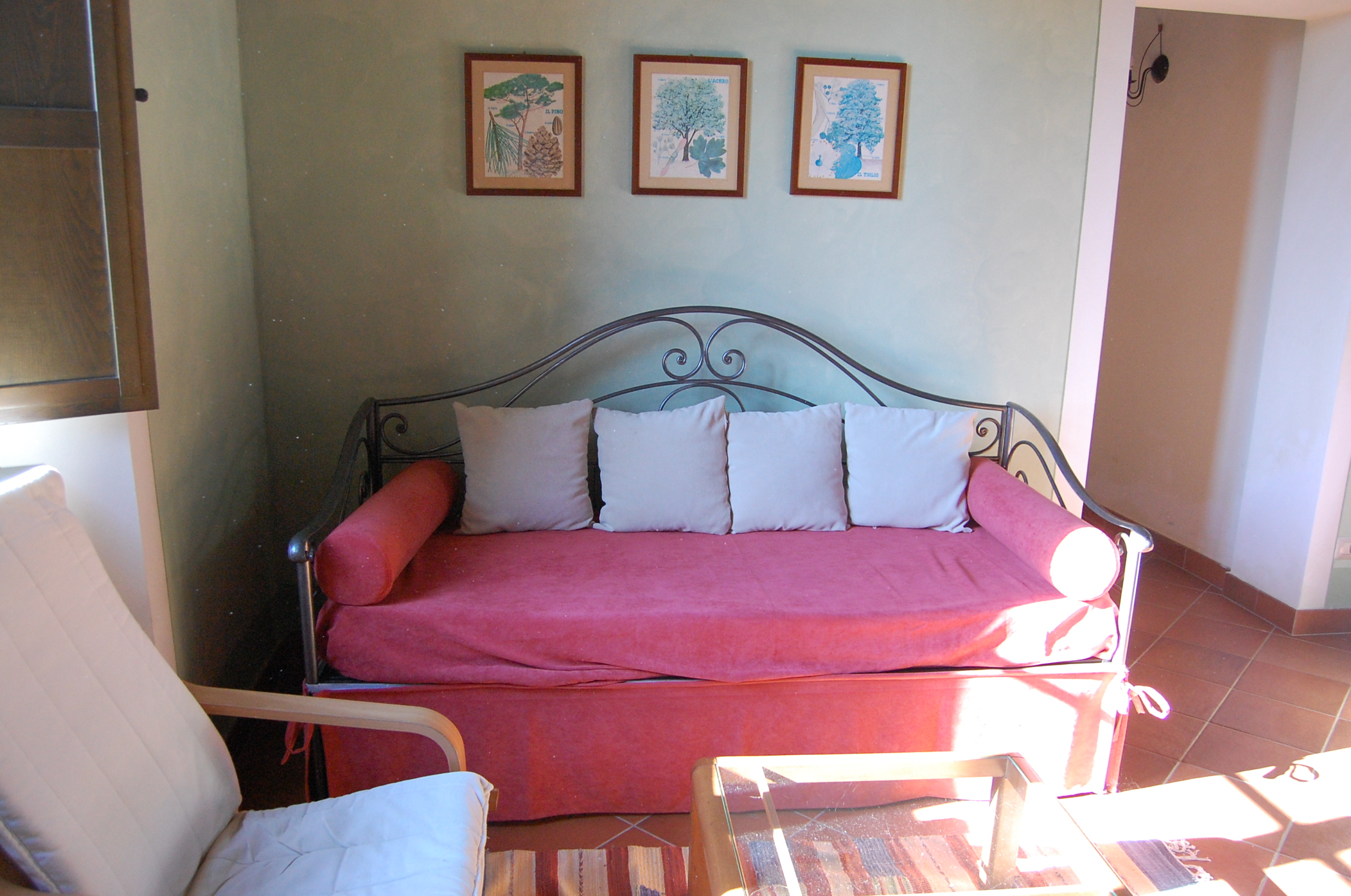 Domenico-living room