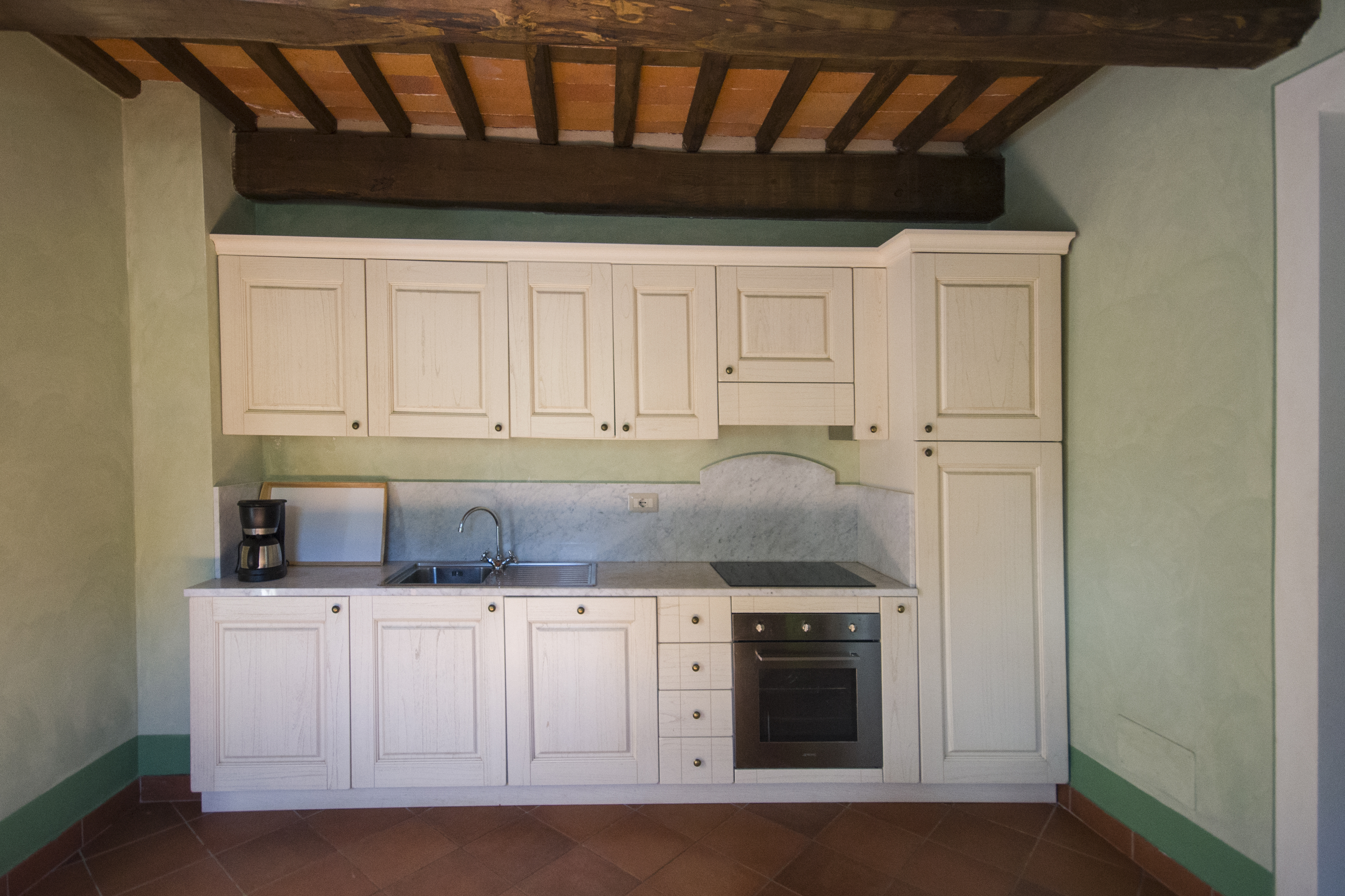 Ludovico-kitchen area